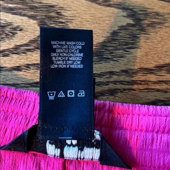 Ali Miles - Textured Pink Button-Down Shirt - Picture 5 of 8